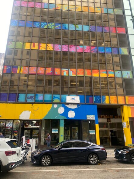 More Photos Of 24-28 W Flagler St, Miami Office For Lease