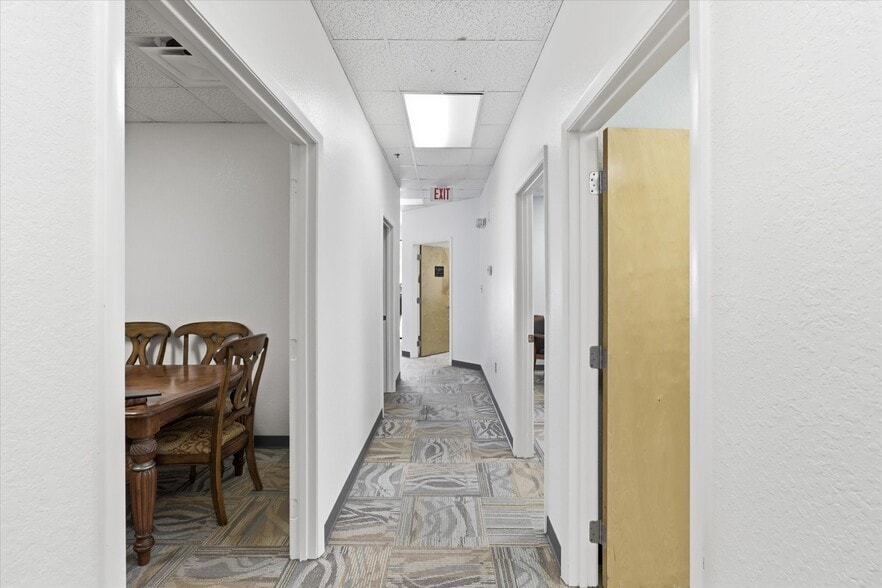 More Photos Of 4009-4033 W 1st St, Sanford Office For Sale