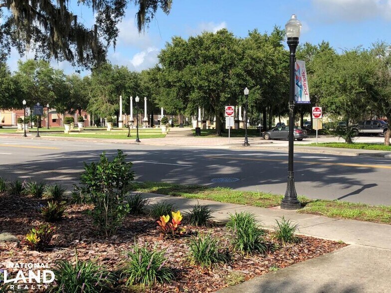 More Photos Of 240 N Broadway Ave, Bartow Office For Lease