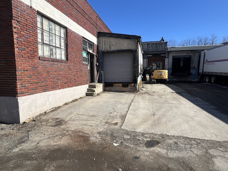 More Photos Of 24 Water St, Palmer Warehouse For Sale