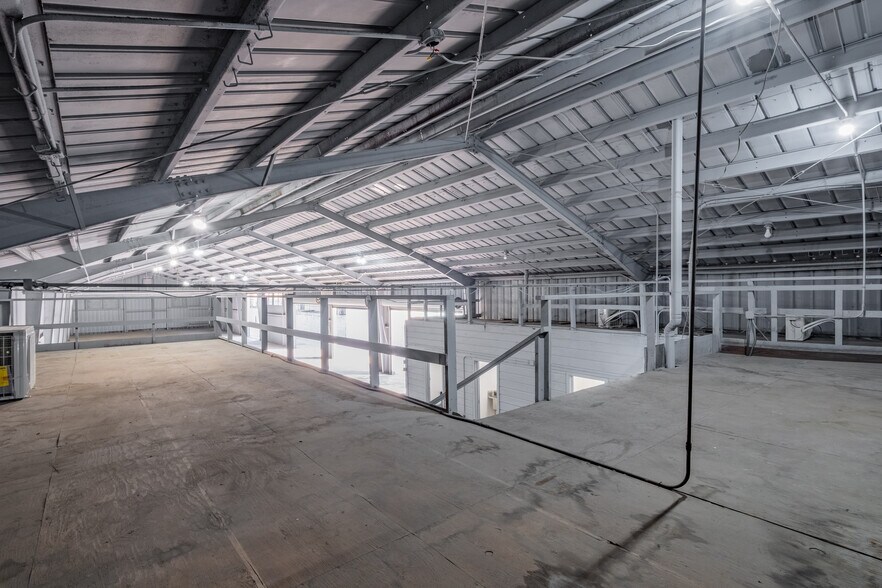 More Photos Of 2544 Chico Ave, South El Monte Manufacturing For Lease