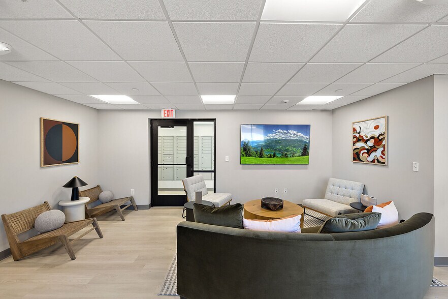 More Photos Of 34911 Van Dyke Ave, Sterling Heights Apartments For Lease