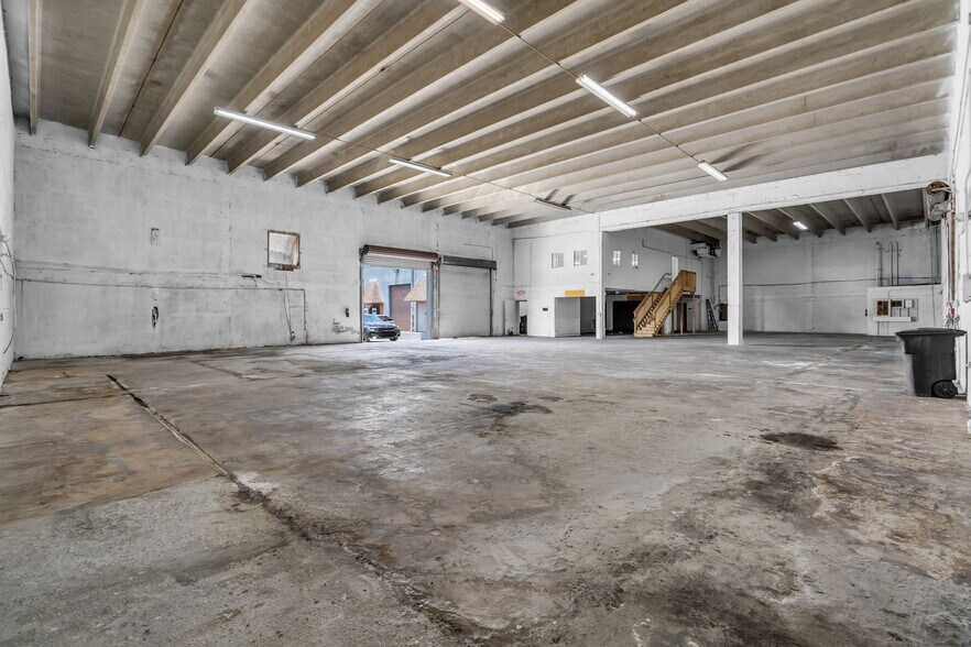 More Photos Of 7460-7580 NW 82nd St, Medley Warehouse For Lease