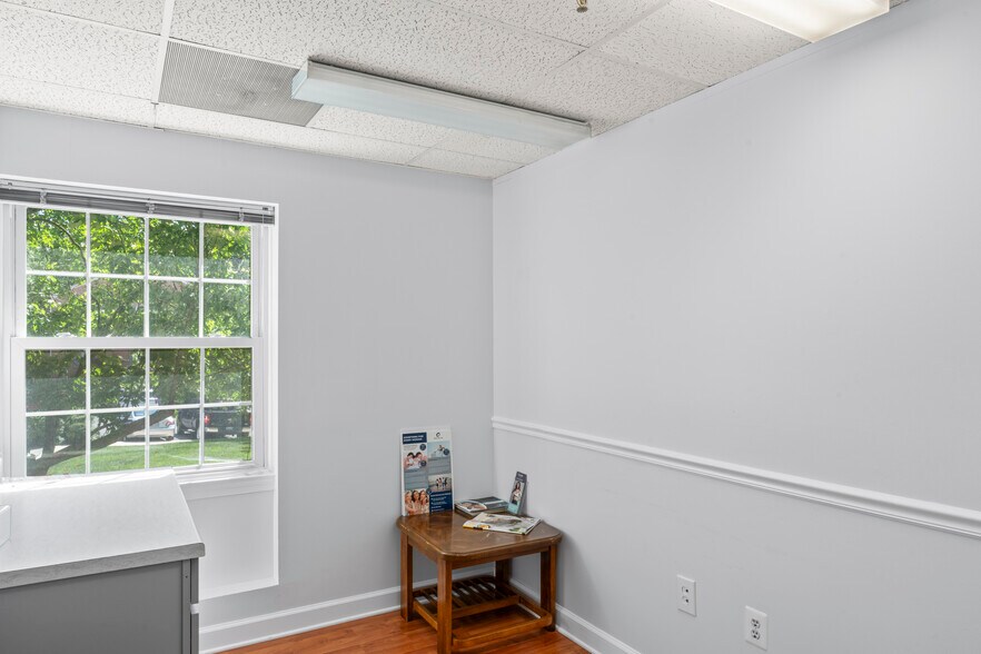 More Photos Of 5514 Alma Ln, Springfield Medical For Lease