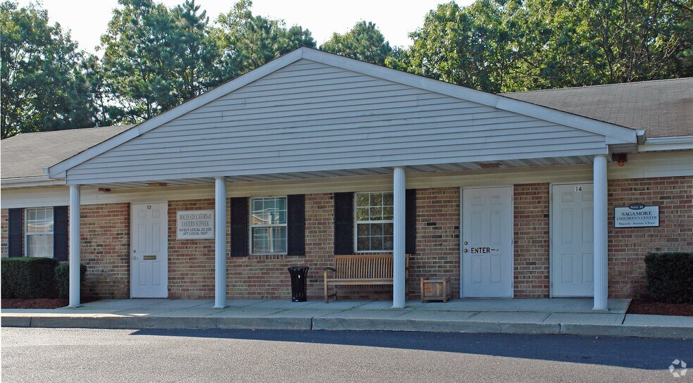 More Photos Of 440-450 Waverly Ave, Patchogue Office For Sale