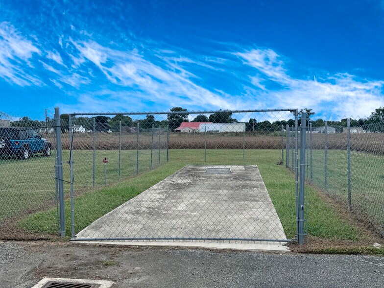 More Photos Of 8991 Redden Rd, Bridgeville Flex For Sale