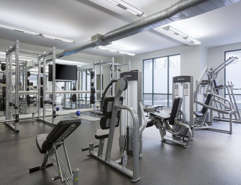 More Photos Of 121 Towne St, Stamford Apartments For Lease