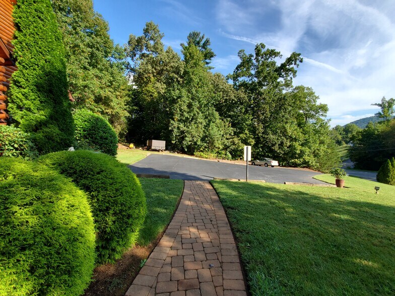 More Photos Of 1795 NC 108 Hwy E, Columbus Office For Sale