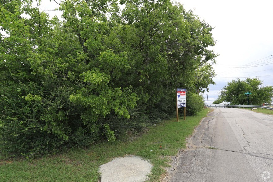 More Photos Of 695 McKenzie St, Lewisville Land For Sale