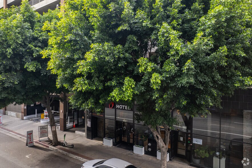 More Photos Of 819 S Flower St, Los Angeles Hotel For Lease