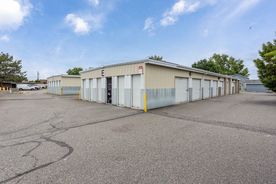 More Photos Of 5428 W Clearwater Ave, Kennewick Storefront Retail Office For Lease