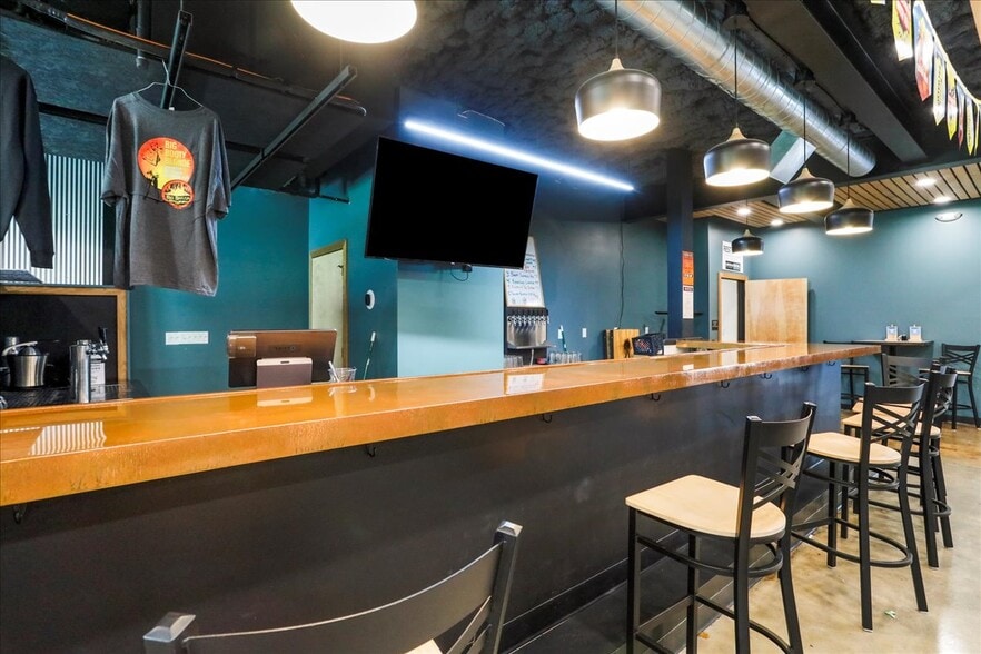 More Photos Of 985 Baltimore Pike, Gettysburg Storefront For Sale