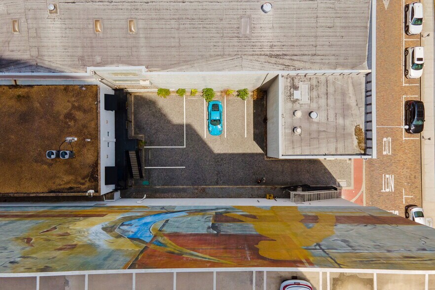 More Photos Of 127 N Magnolia Ave, Orlando Loft Creative Space For Sale