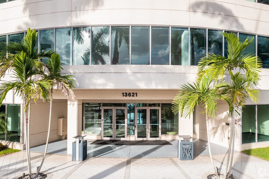 More Photos Of 13621 NW 12th St, Sunrise Office For Lease