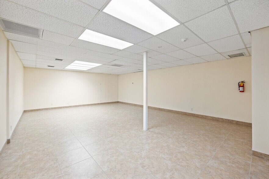 More Photos Of 225 S Civic Dr, Palm Springs Medical For Sale