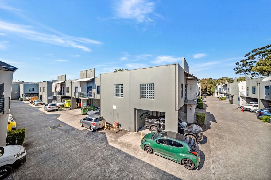 More Photos Of 45-51 Huntley St, Alexandria Flex For Lease