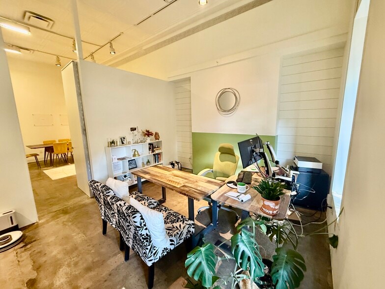 More Photos Of 1037 Monroe Dr NE, Atlanta Office For Sale