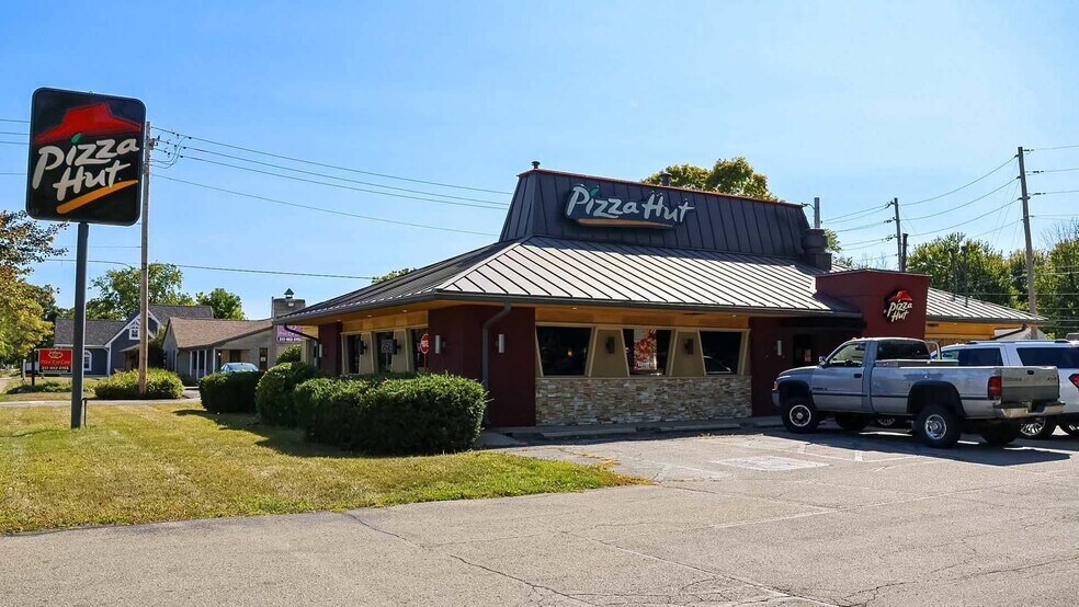 Primary Photo Of 1010 N State St, Greenfield Restaurant For Sale