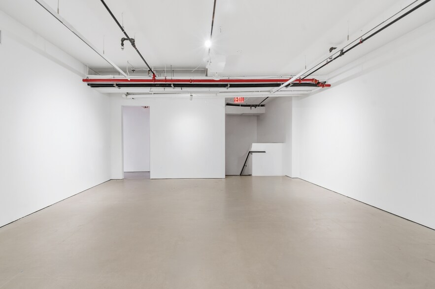 More Photos Of 260 Bowery, New York Apartments For Lease