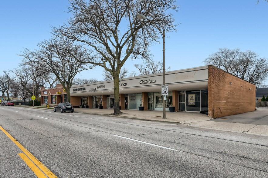 More Photos Of 1039-1059 Waukegan Rd, Glenview Unknown For Lease