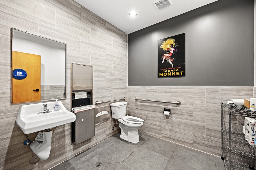 More Photos Of 10282 6th St, Rancho Cucamonga Warehouse For Sale