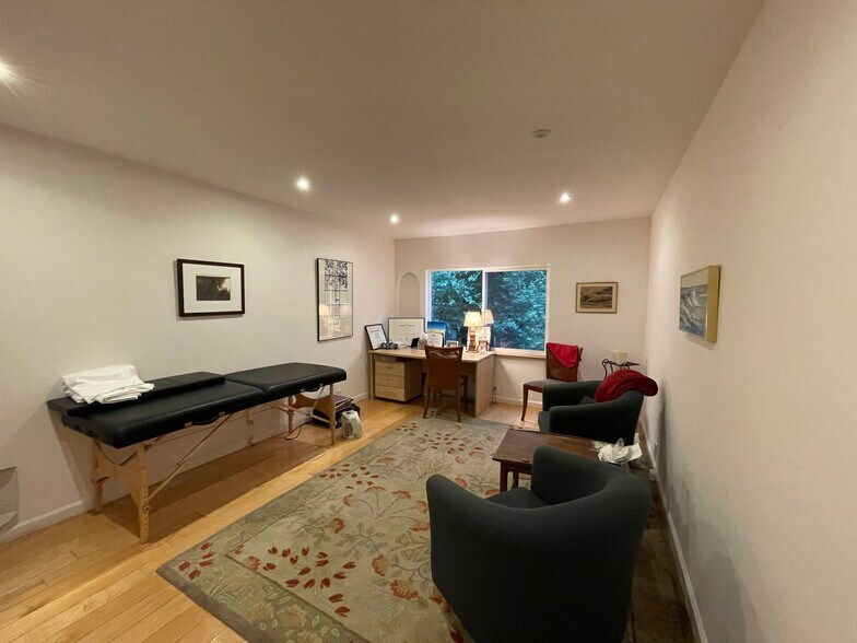 More Photos Of 10 Millwood St, Mill Valley Medical For Sale