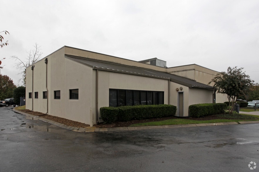 More Photos Of 24 White Bridge Rd, Nashville Medical For Lease