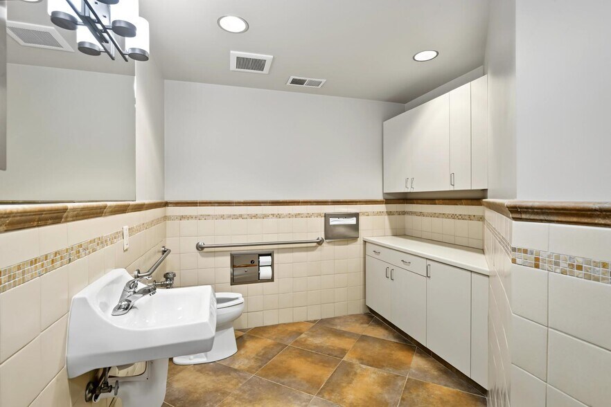 More Photos Of 550 Price Ave, Redwood City Office For Sale