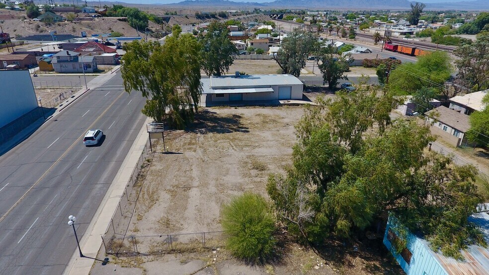 More Photos Of 1150 W Broadway St, Needles Warehouse For Sale