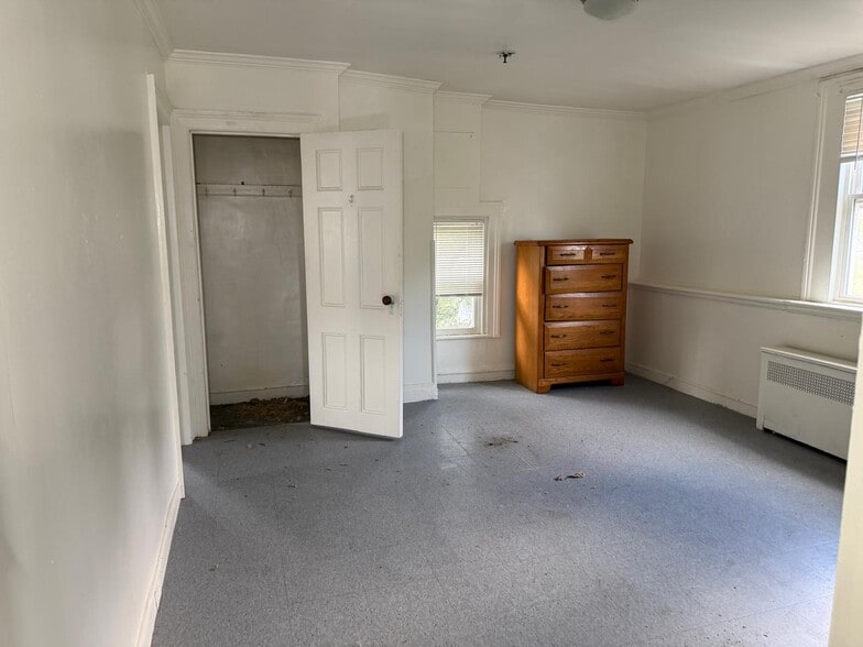 More Photos Of 184 S Pascack Rd, Nanuet Healthcare For Sale