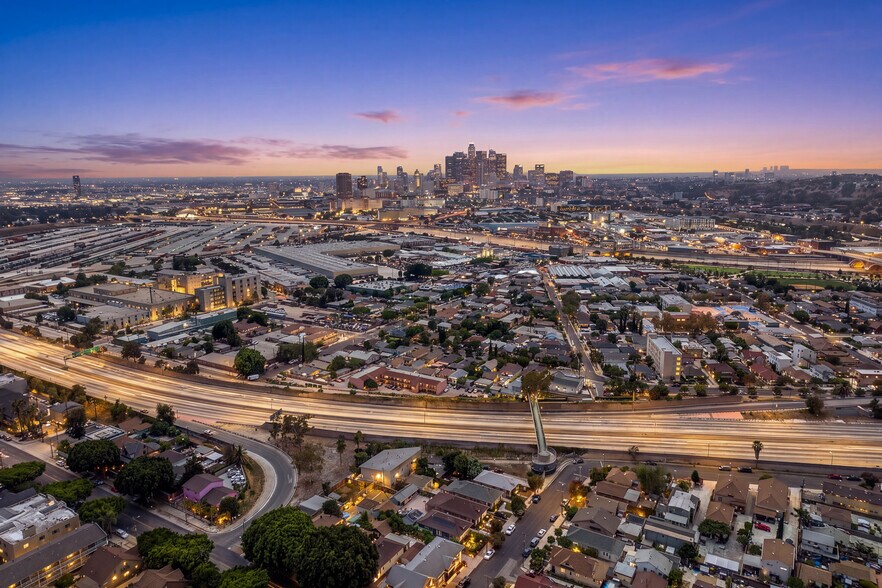 More Photos Of 2104 Mozart St, Los Angeles Apartments For Sale
