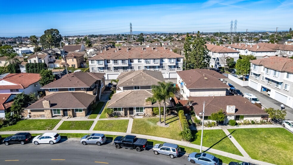 More Photos Of 13561 Arizona St, Westminster Apartments For Sale