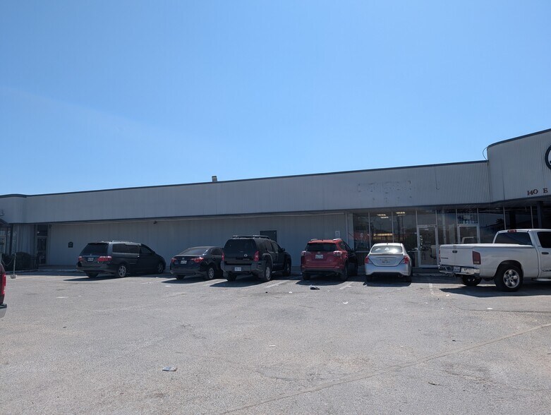 More Photos Of 100 E Little York Rd, Houston Unknown For Lease