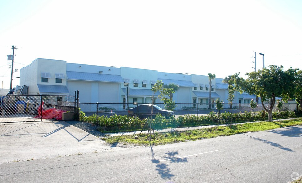 More Photos Of 1200 NE 7th Ave, Fort Lauderdale Warehouse For Lease
