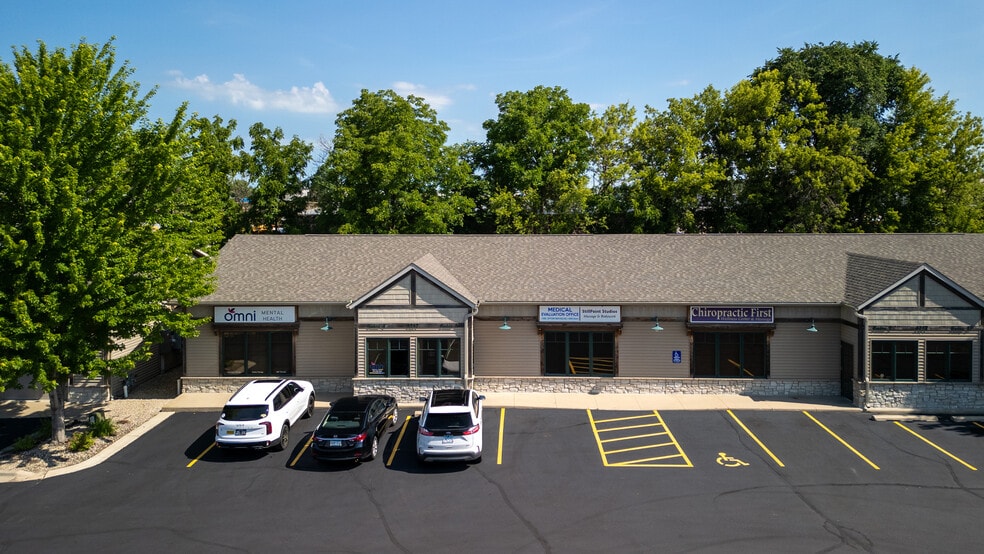 More Photos Of 3257 19th St NW, Rochester Office For Lease