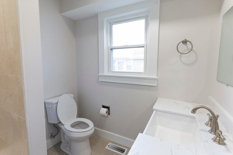 More Photos Of 153 Atlantic City Blvd, Beachwood Office Residential For Sale