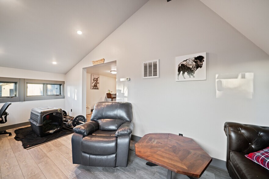 More Photos Of 7795 Thorpe Rd, Bozeman Industrial For Sale