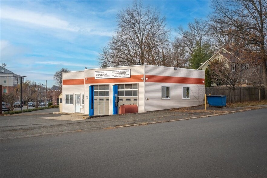 More Photos Of 459 North Ave E, Westfield Auto Repair For Sale
