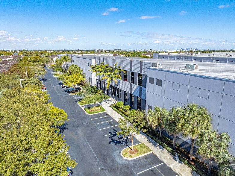 More Photos Of 3300 SW 64th Ave, Davie Unknown For Lease