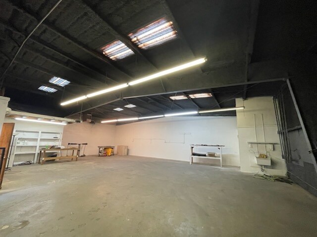 More Photos Of 6259 Eastside Rd, Redding Service For Lease