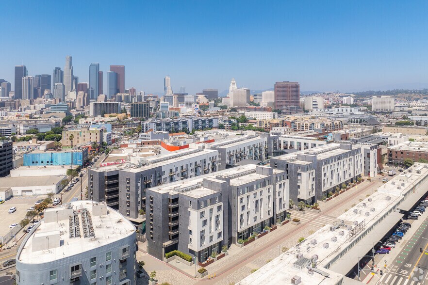 More Photos Of 899 Traction Ave, Los Angeles Apartments For Lease