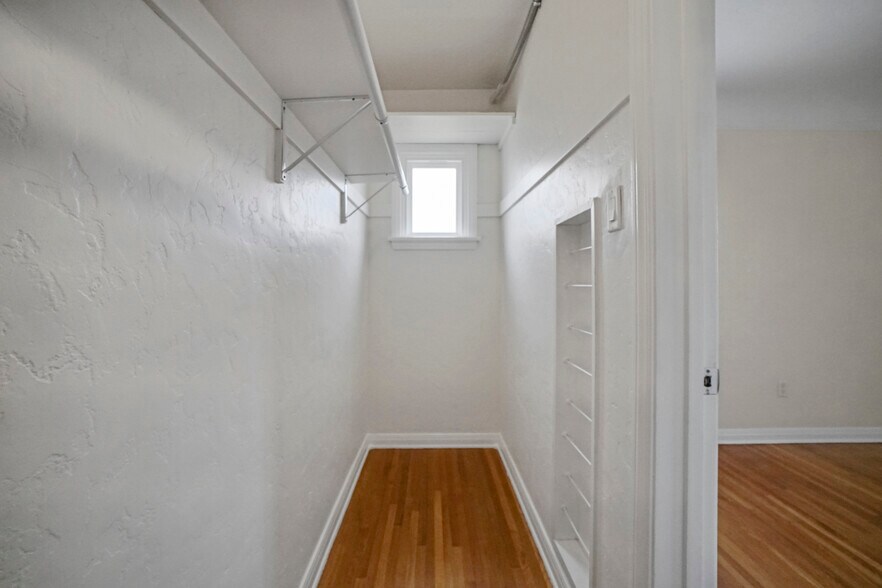 More Photos Of 2250 Magnolia Ave, Long Beach Multifamily For Sale