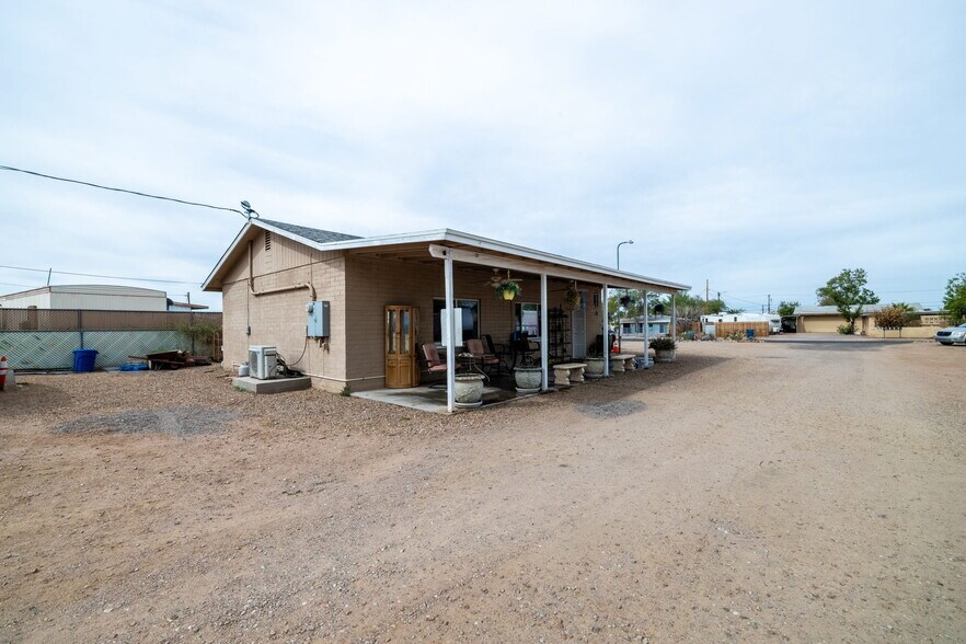 More Photos Of 317 N Saguaro Dr, Apache Junction Manufactured Housing Mobile Home Park For Sale