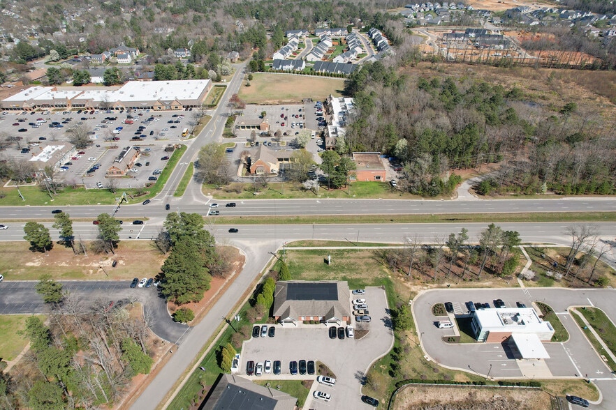 More Photos Of 10611 Greenyard Way, Chester Medical For Sale