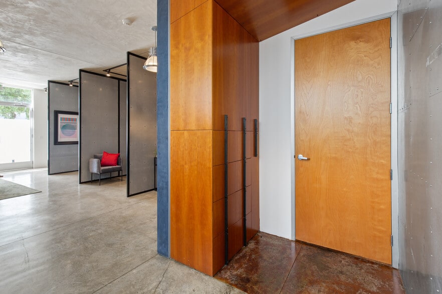 More Photos Of 755-757 Folger Ave, Berkeley Office For Sale