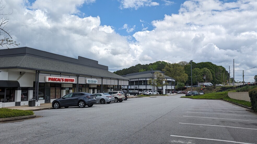 More Photos Of 310-380 Commerce Dr, Peachtree City Unknown For Lease