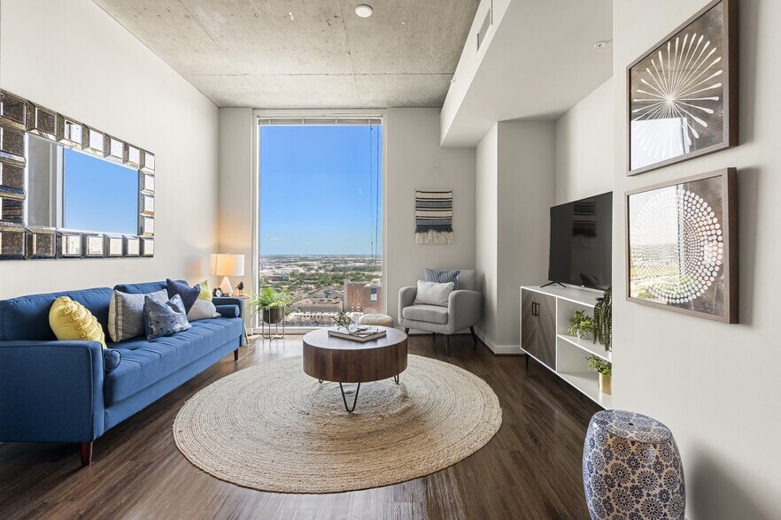 More Photos Of 5927 Almeda Rd, Houston Apartments For Lease