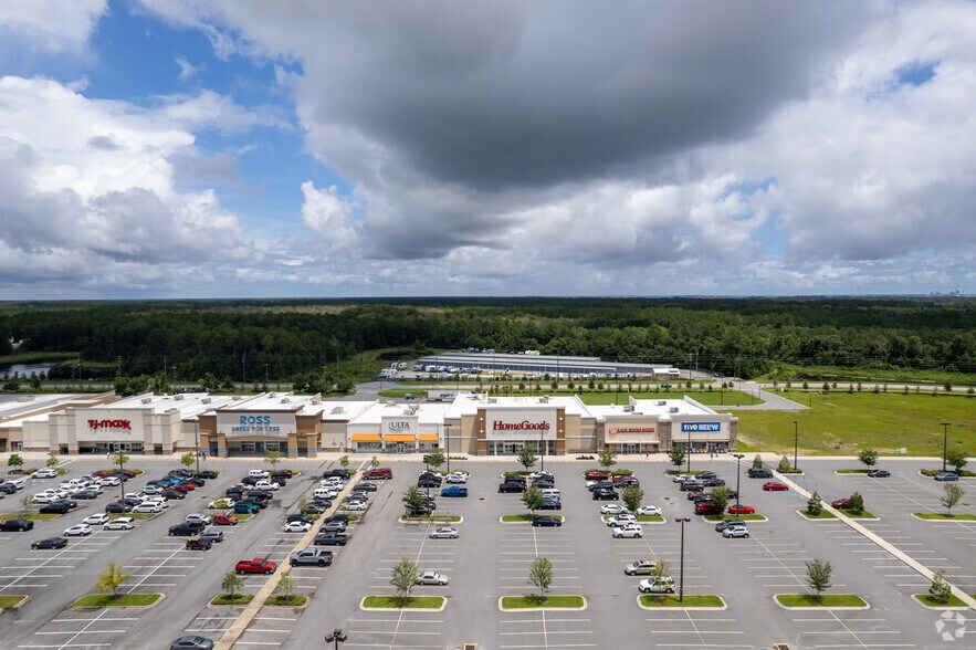 More Photos Of 463893 State Road 200, Yulee Unknown For Lease