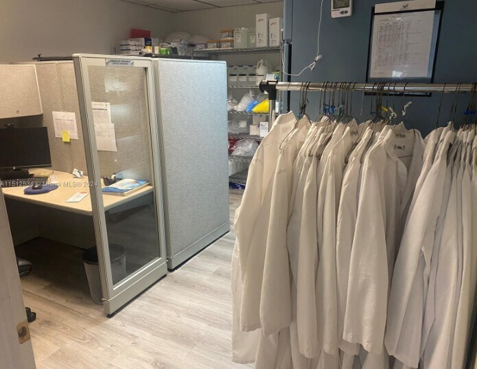 More Photos Of 8333 W McNab Rd, Tamarac Medical For Lease