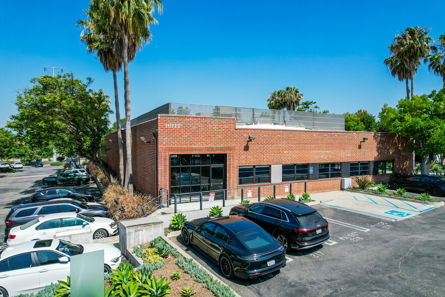 Primary Photo Of 10115 Jefferson Blvd, Culver City Loft Creative Space For Lease